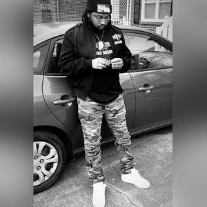 Meet your Posher, Azaad